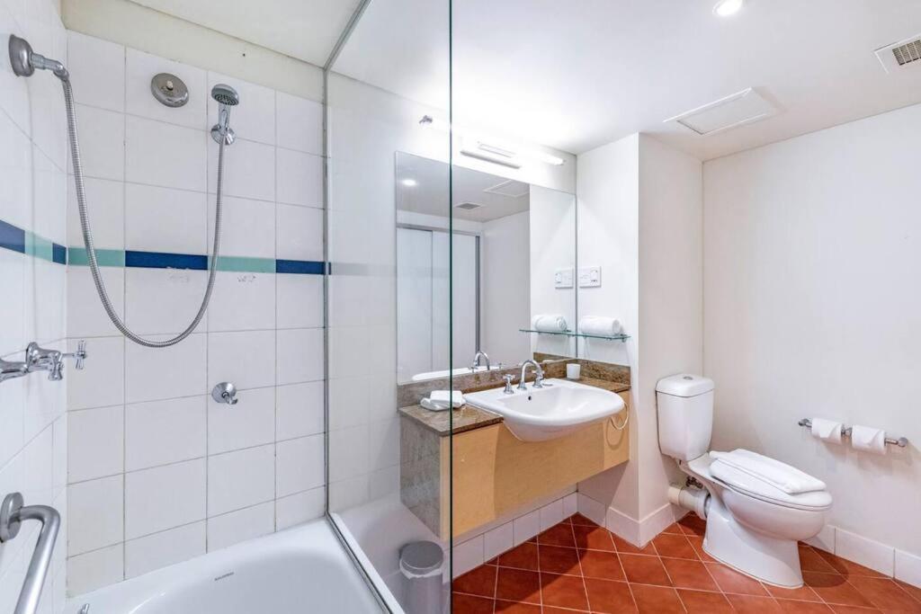 'Towering Palms' Resort-Style Apartment With A Separate Studio Darwin Ngoại thất bức ảnh