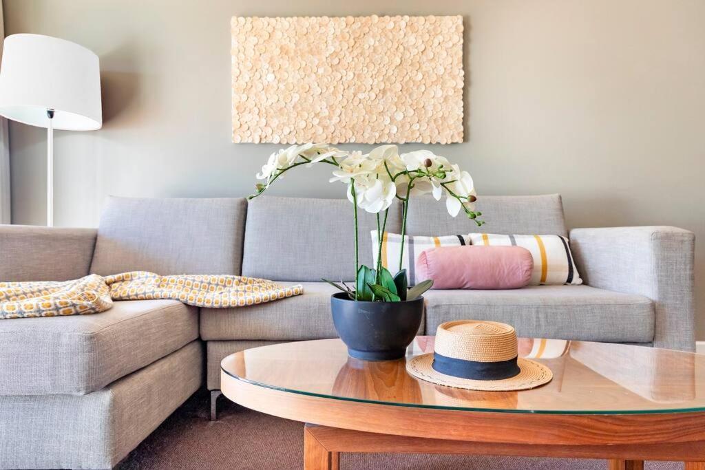 'Towering Palms' Resort-Style Apartment With A Separate Studio Darwin Ngoại thất bức ảnh